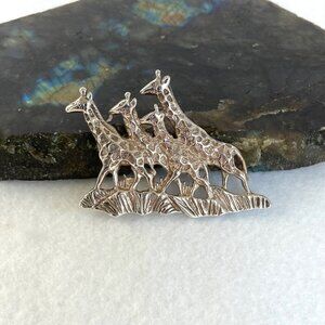 VTG Sterling Silver 925 Signed Dobbs Giraffe Brooch Animal Safari Brooch Pin